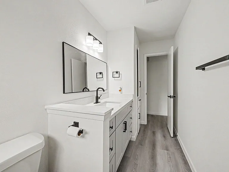 7607 Grape St — Photo 24