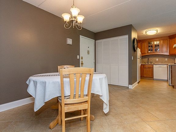 4th image of 55 Tall Oaks Dr Unit 503