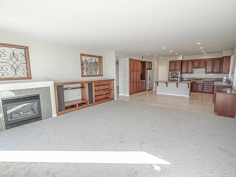 41032 Woodshire Dr — Photo 8