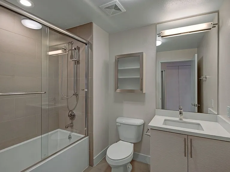 Bixby Apartments bathroom