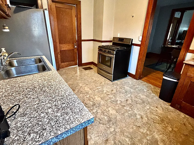 941 McReynolds Ave NW #1 — Photo 8