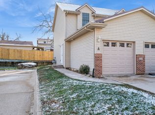 215 Shelley Ln NW UNIT A, Cedar Rapids, IA 52405