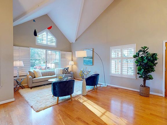 3rd image of 400 Camberly Way