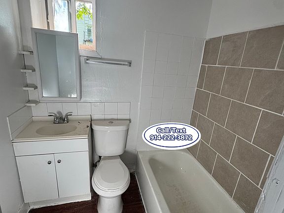 2nd image of 165 Linden St #A