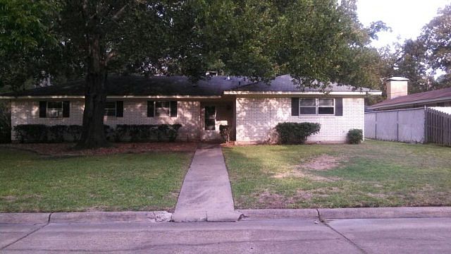 1st image of 4 Tanglewood Ct