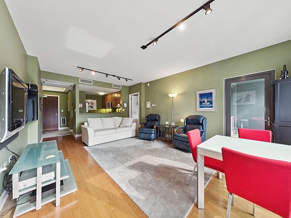 4th image of 130 N Garland Ct APT 2110