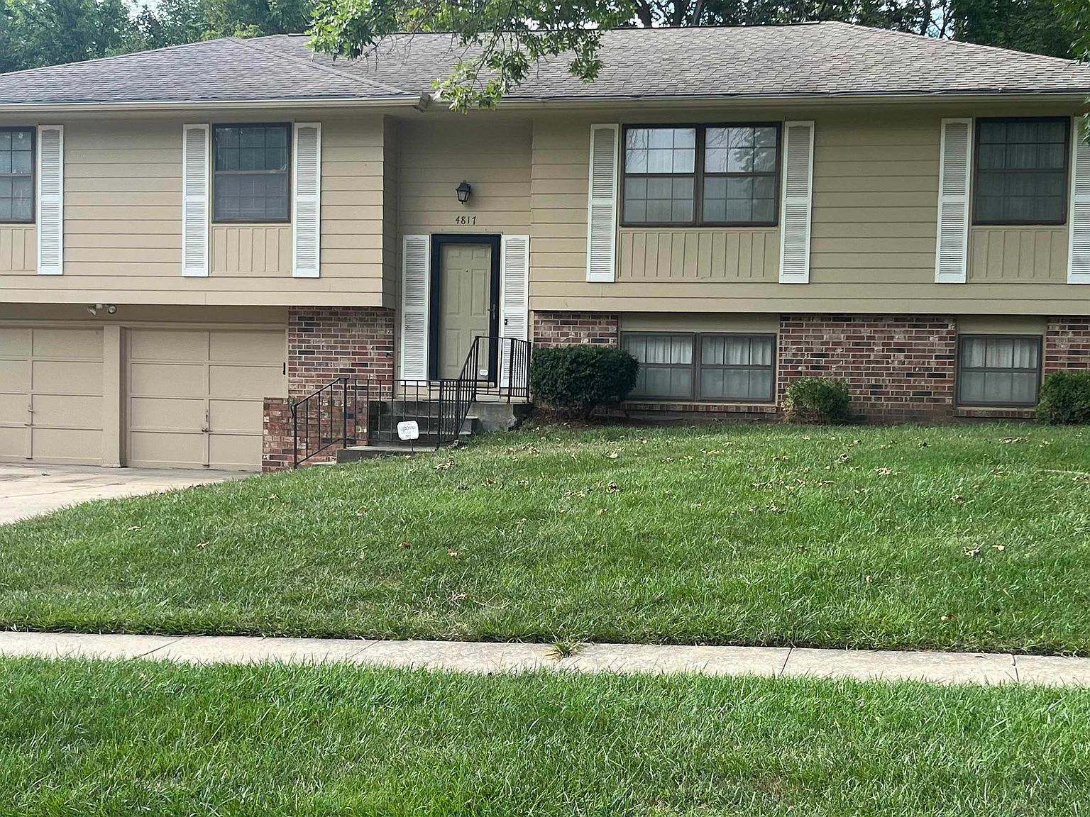 4817 SW Cochise Ave, Topeka, KS 66614 | Zillow