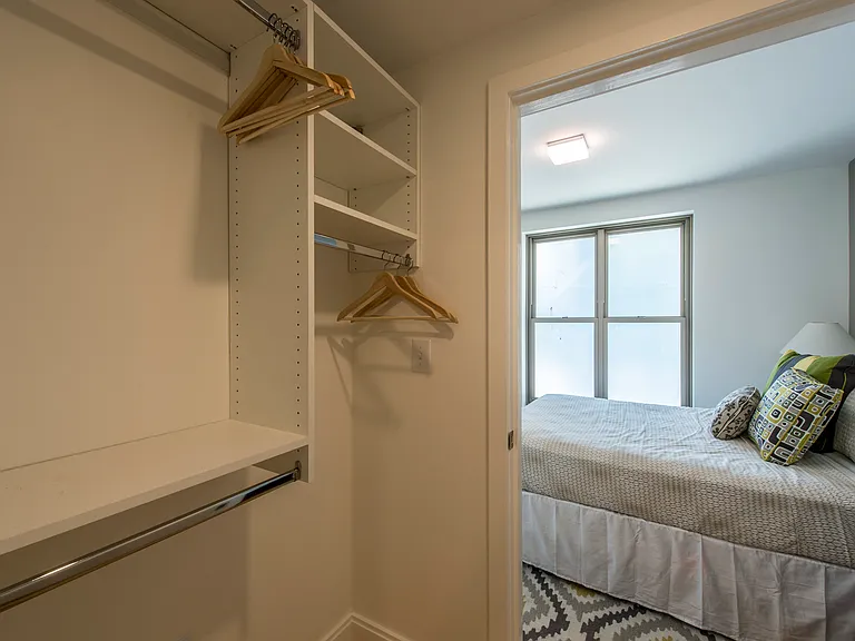 Malvern Place Apartments — Photo 13