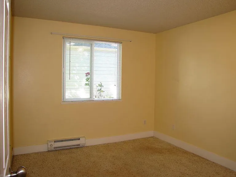 5190 NW Neakahnie Ave #17 — Photo 5