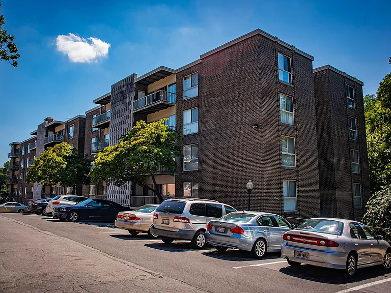 Silver Spring House Apartments Back Parking Lot