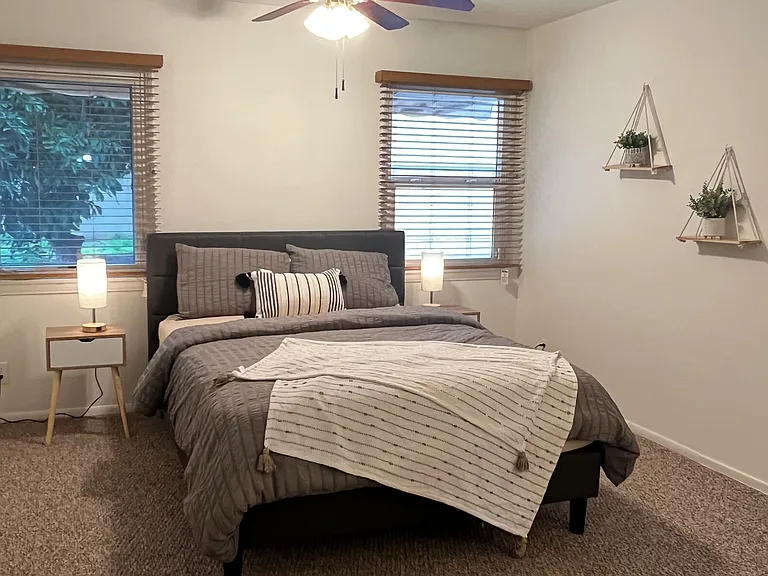 12062 Kathy Ln — Photo 2