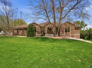 46746 265th St, Sioux Falls, SD 57107