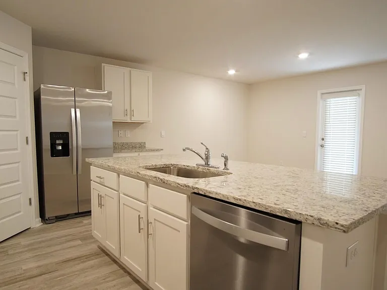 5120 Gaineswood Dr — Photo 12