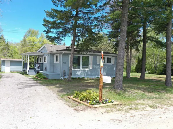 7267 Beechwood Rd, Lexington, MI 48450