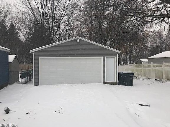 2nd image of 740 Tallmadge Rd