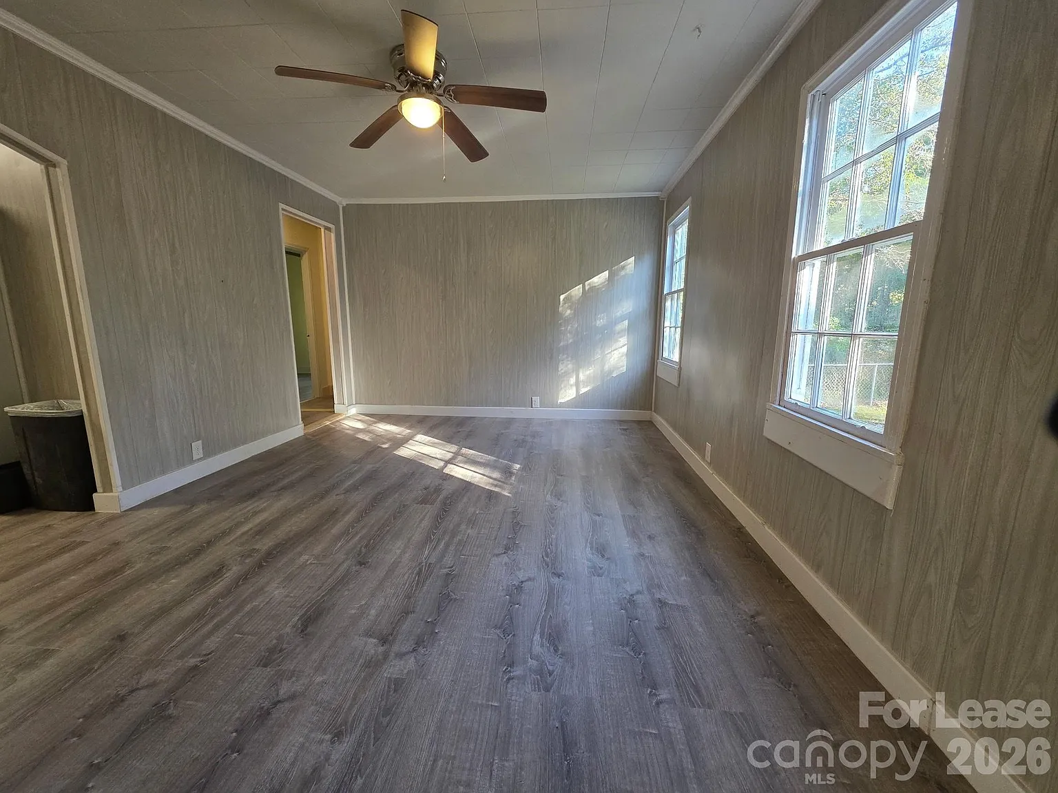 2 bed, 1.0 bath, 960 sqft, $1,375 — Photo 3