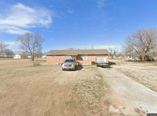 611 E 1st St, Watonga, OK 73772
