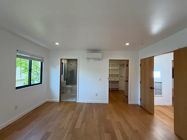 1833 Benecia Ave #1833 — Photo 10