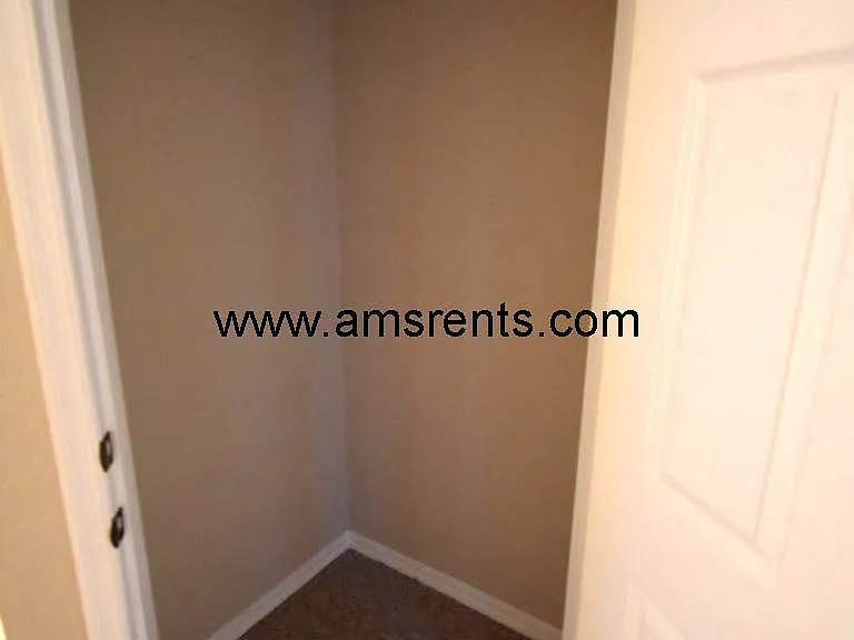 4601 Yellowgold Rd W #8-102 — Photo 25
