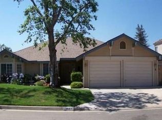 1887 E Quincy Ave, Fresno, CA