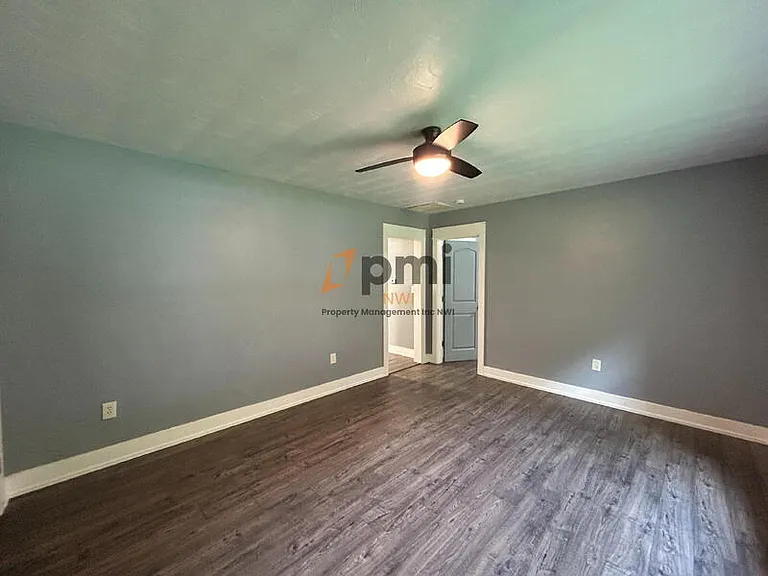 132-36 S Elgin St #136 — Photo 4