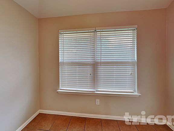 4th image of 1224 Camden Yard Dr