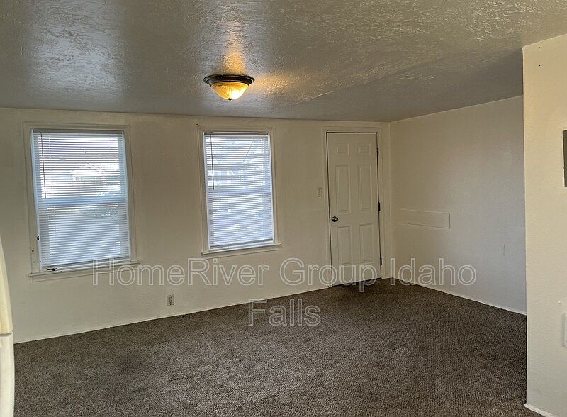 4719 Yellowstone Ave Apartment Rentals Chubbuck, ID Zillow