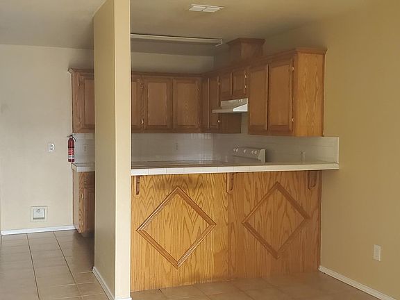 2nd image of 1006 Lilia Dr APT 64