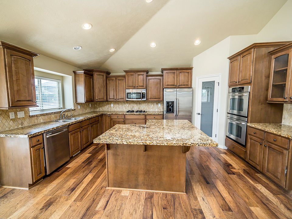 2nd image of 2013 W Whisper Wood Dr