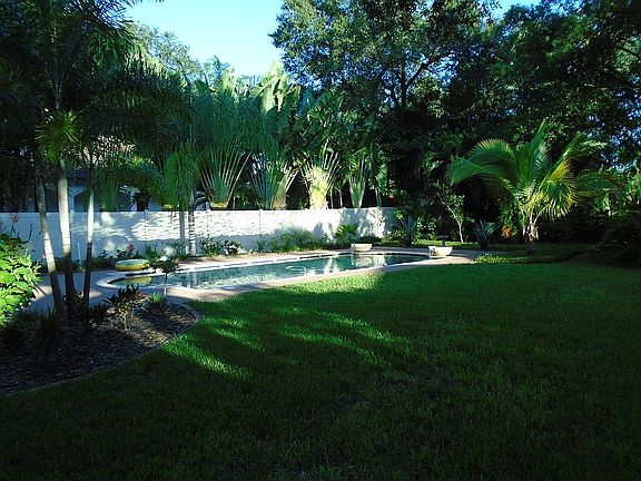 Extensive/private backyard