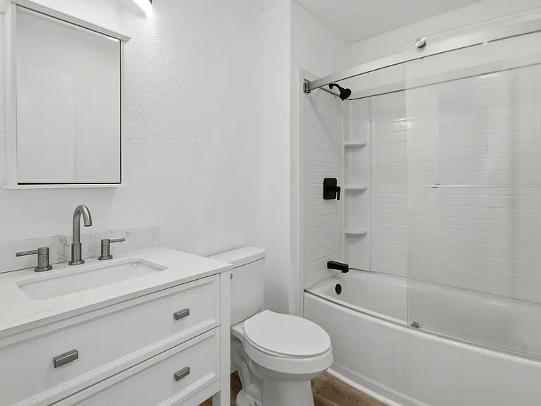 1308 Perry Ave — Photo 18