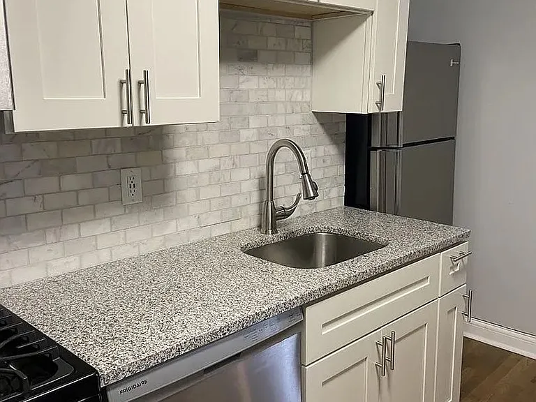 632 Nelson Pl #1 — Photo 5