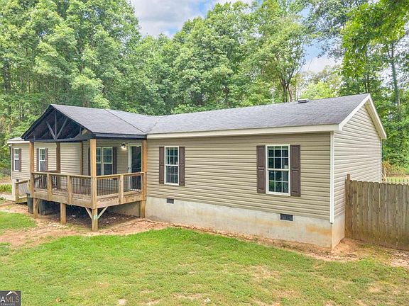 3rd image of 81 Jarrett Ln