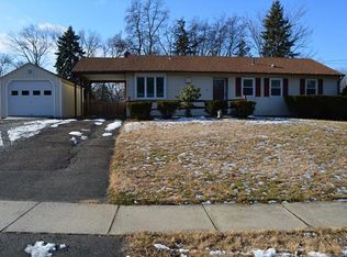 31 Harrison St, Windsor Locks, CT 06096