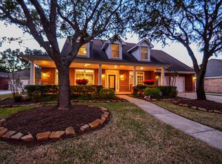 16922 Cross Springs Dr, Houston, TX 77095