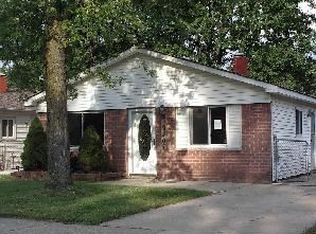 9307 Sylvia St, Taylor, MI 48180