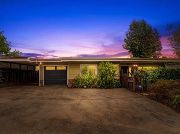 853 Old San Jose Rd, Soquel, CA 95073