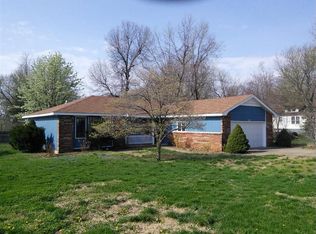 1340 W Bennett St, Springfield, MO 65807