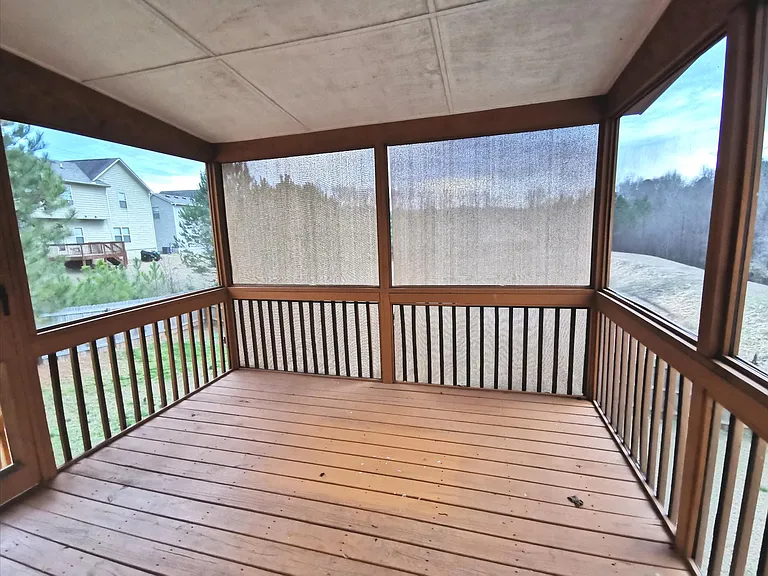 3087 Judith Ct — Photo 32