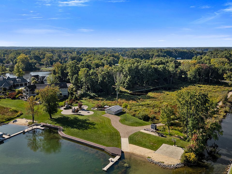 1st image of 12260 Crowne Pointe #10