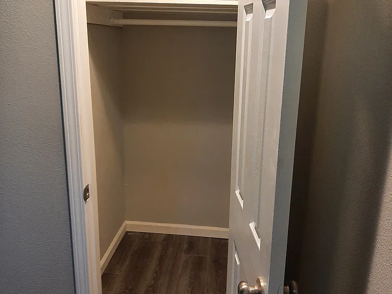 831 N Hamilton St #1 — Photo 10