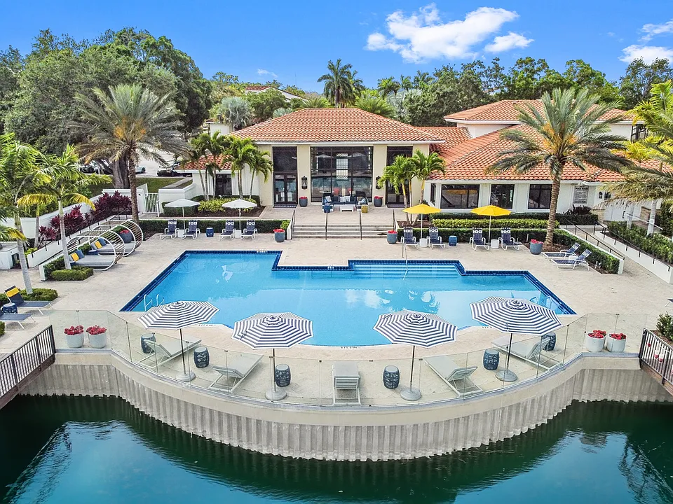 Arbor Oaks Apartments & Townhomes