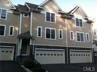 45 Magnolia Cir, Shelton, CT 06484
