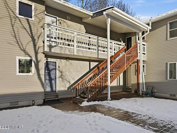 4th image of 1450 Northview Dr Unit J6