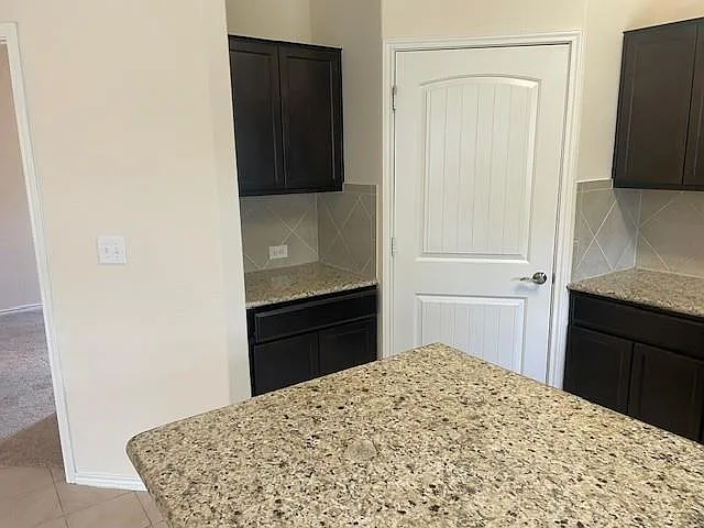 10201 Gertrudis Loop — Photo 5