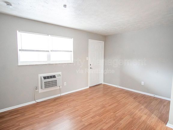 3rd image of 4834 Scheel Rd APT 216