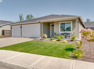 1490 N Broadway St, Estacada, OR 97023