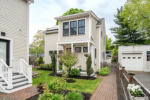 16 Jackson St Photo 1