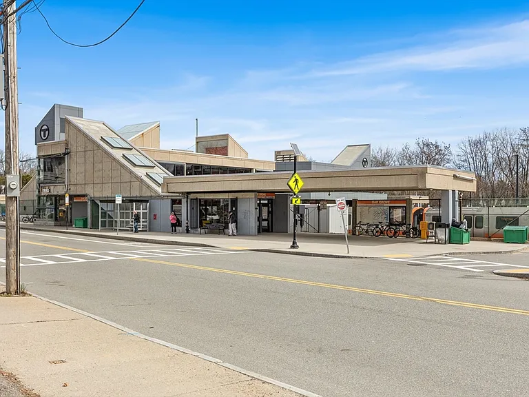 1 Oak Grove Ct #1 — Photo 27