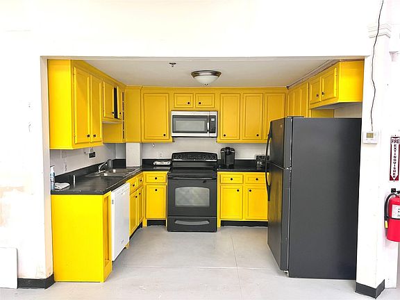 4th image of 1310 Nance St Ste A